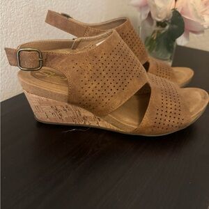 Skechers Wedges New Size 8